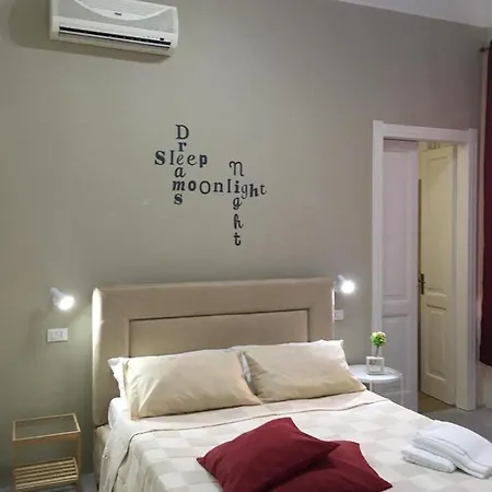 Correttori House 4* 레조디칼라브리아