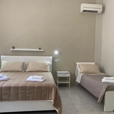 فندق مبيت وإفطار Correttori House ريجّو دي كالابريا